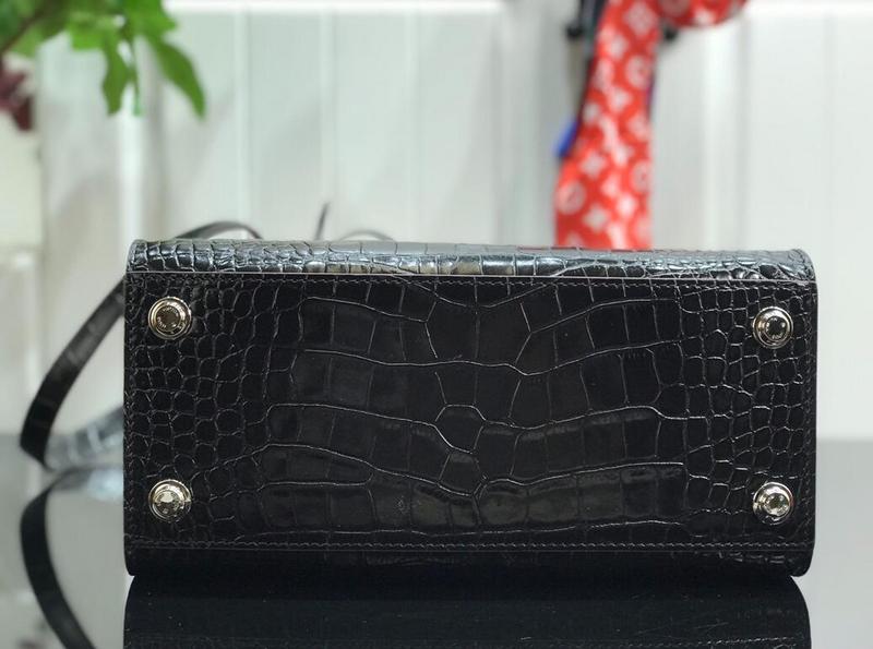 SAMC - LOV Bags - 2678