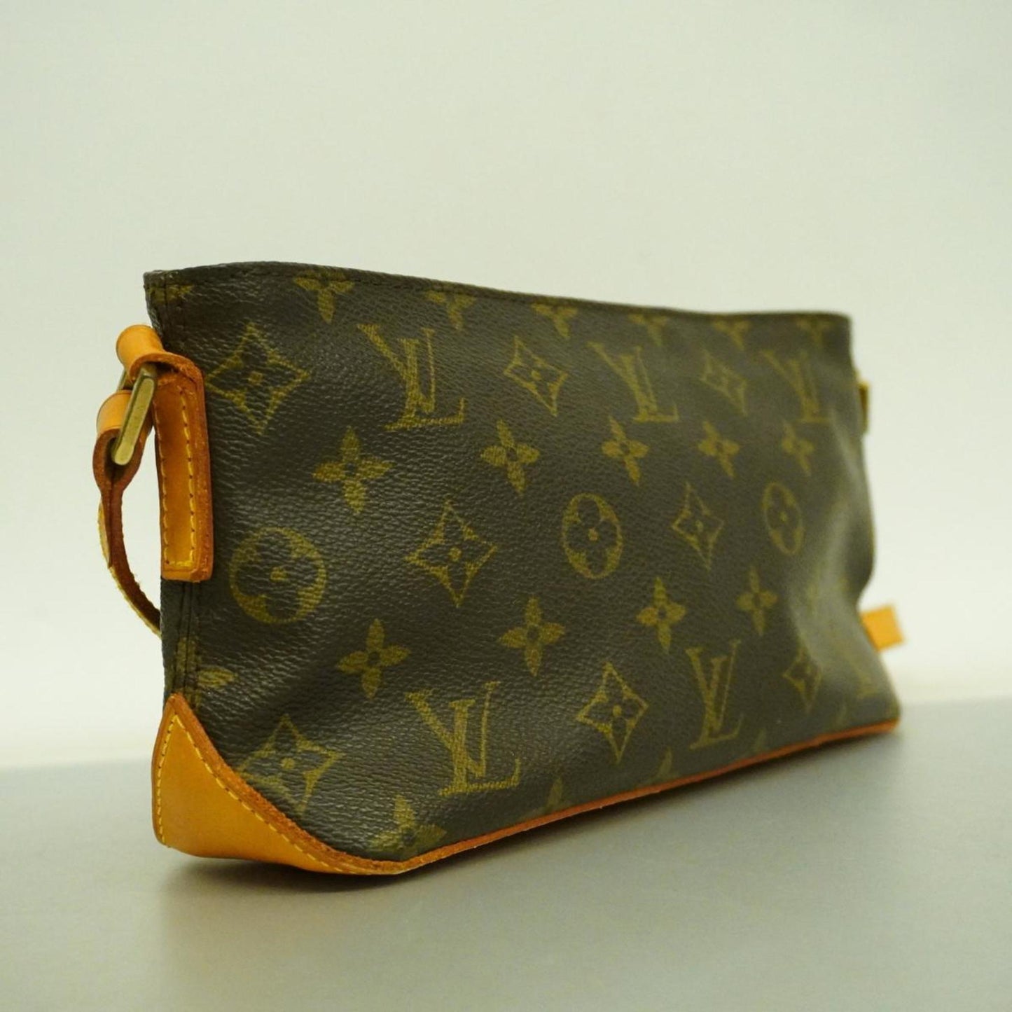 Louis Vuitton Trotteur  Canvas Shopper Bag ()