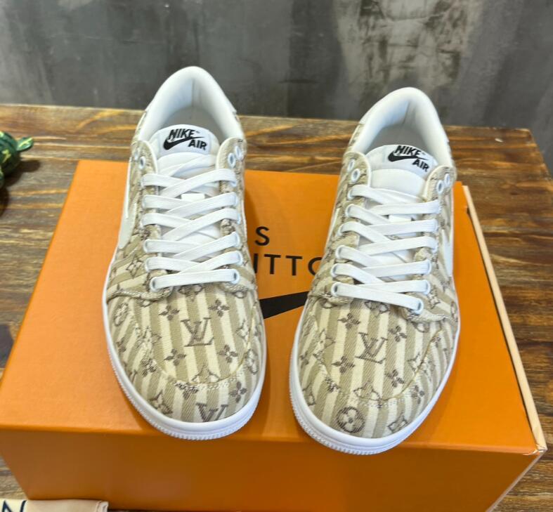 SAMC - NKE Shoes - 410