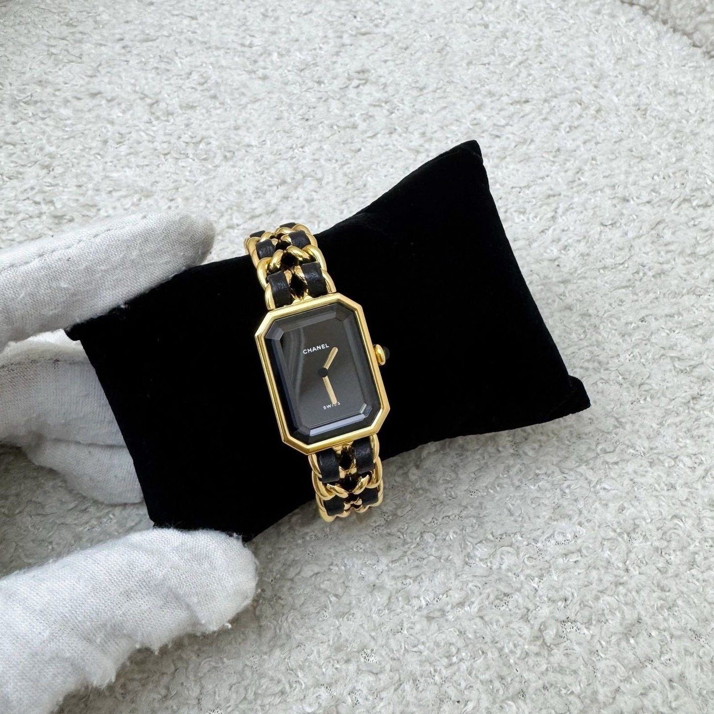 GLM- Premiere Watch in 24K GHW and Black Leather Size M (Year 1991)