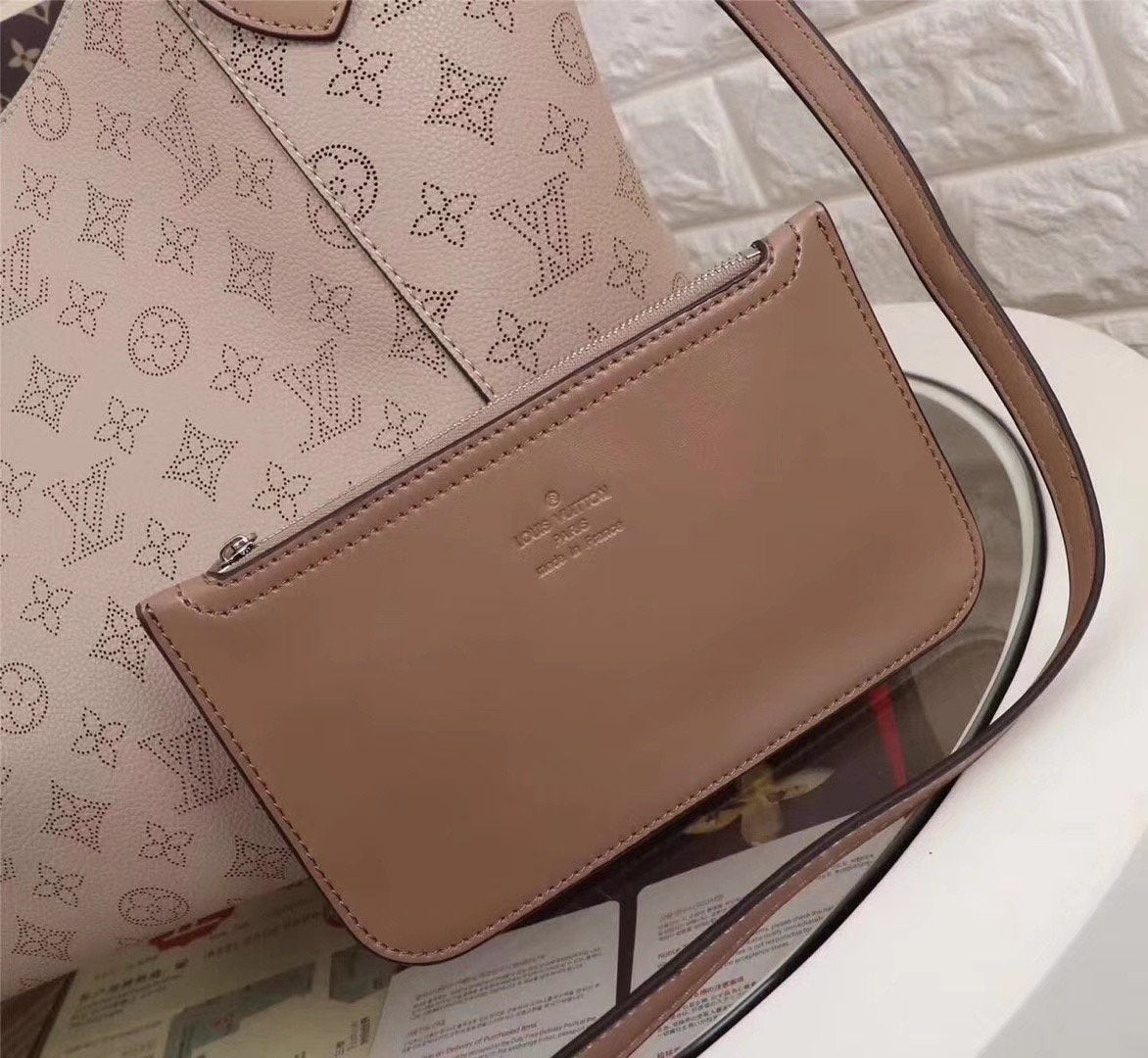 EN - New Arrival Bags LUV 291