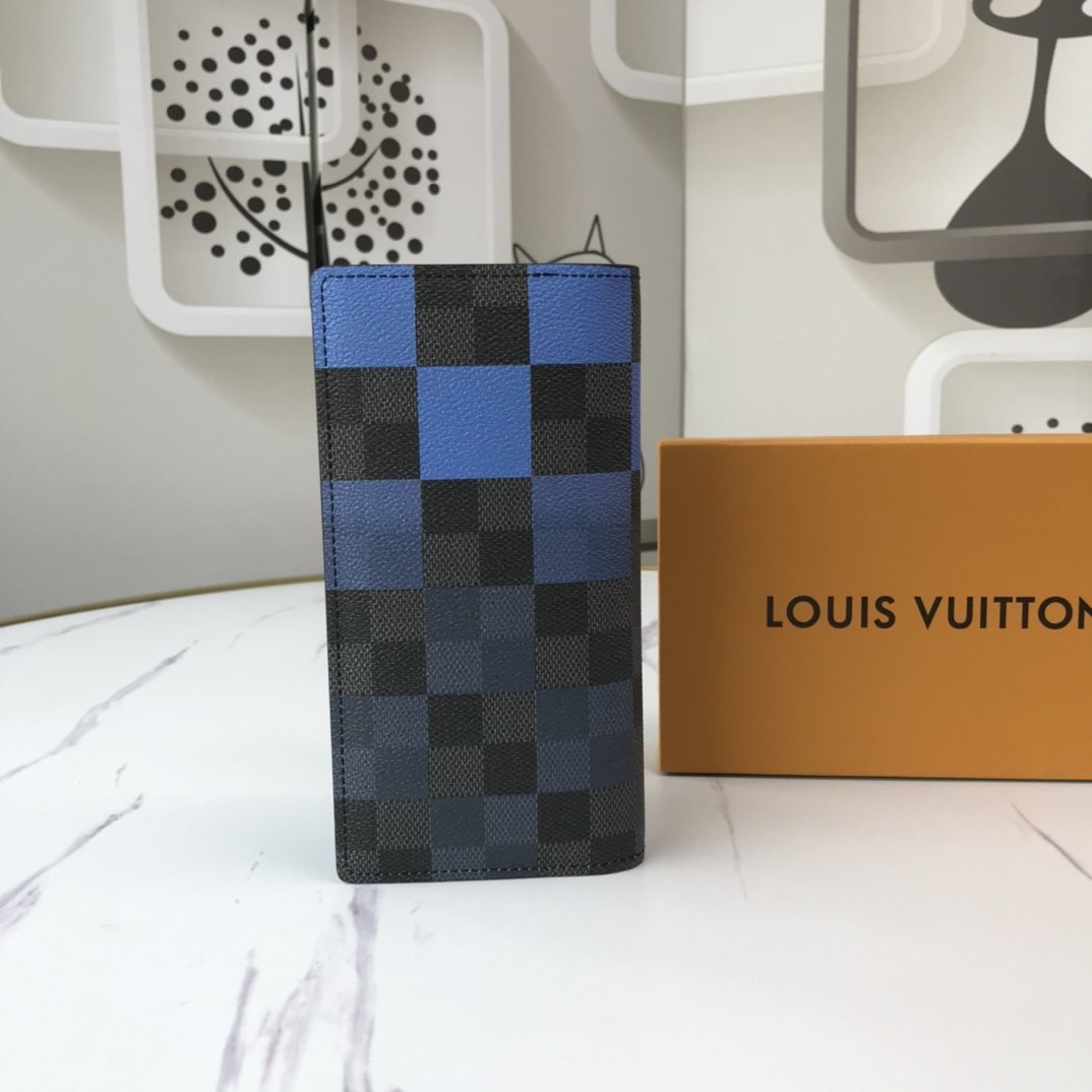 EN - New Arrival Wallet LUV 052