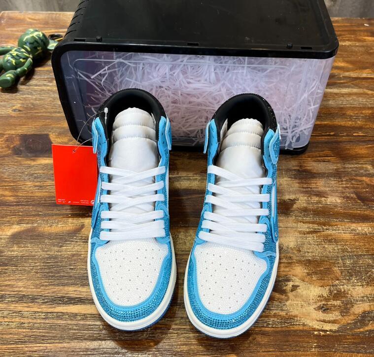 SAMC - NKE Shoes - 176