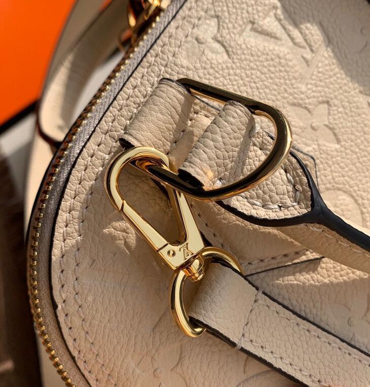 SAMC - LOV Bags - 2990