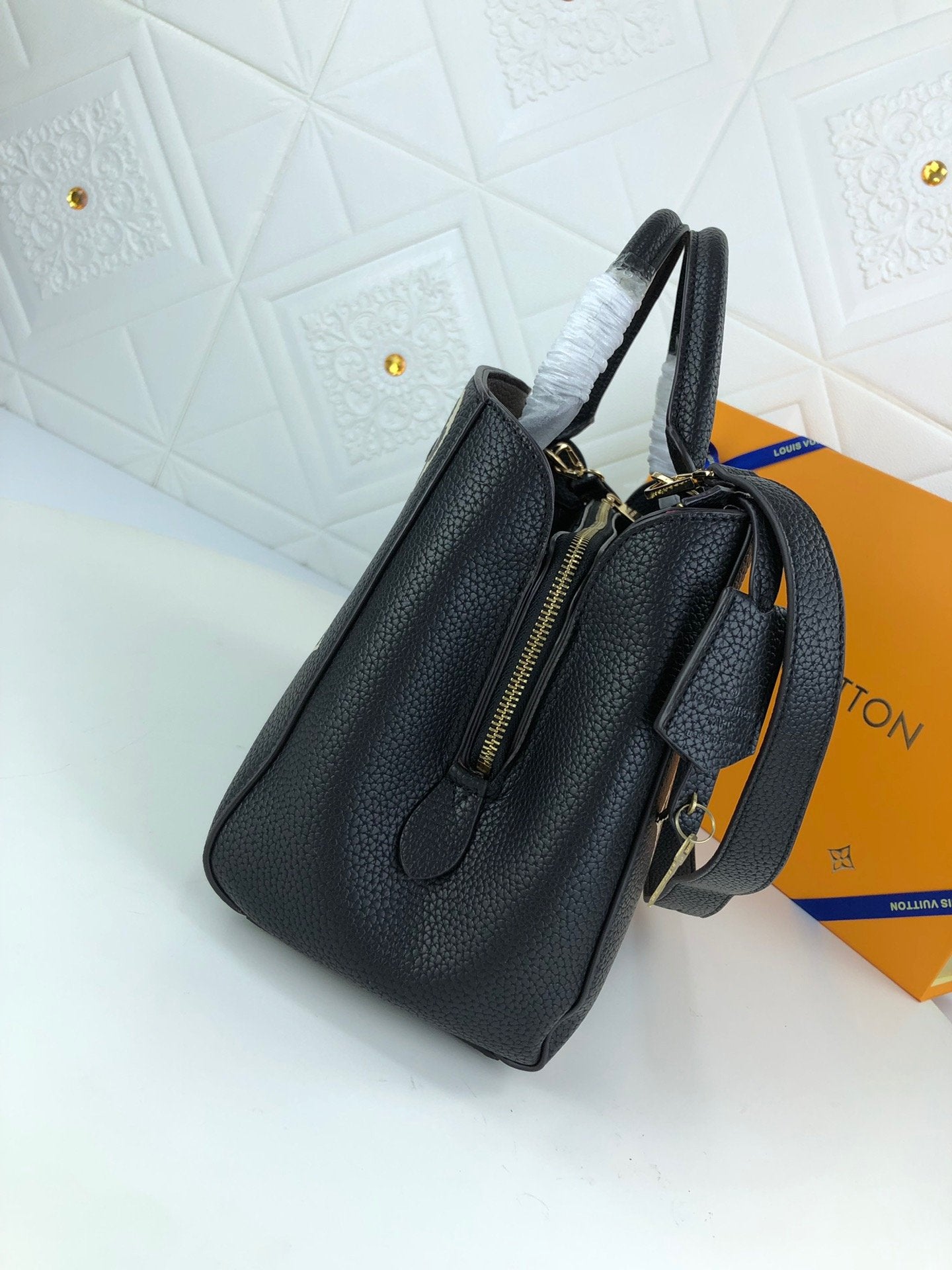 EN - New Arrival Bags LUV 035