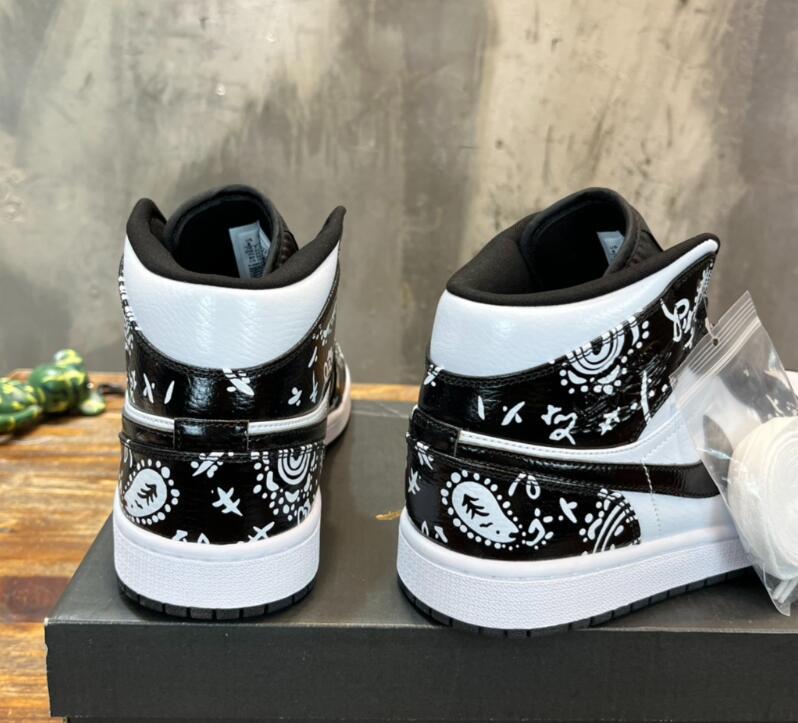 SAMC - NKE Shoes - 903
