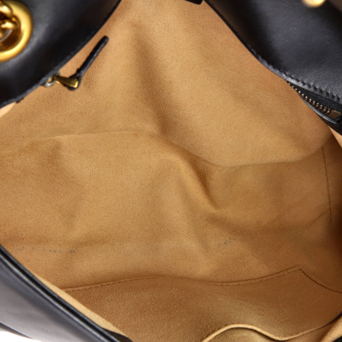 GG Marmont Flap Bag Matelasse Leather Medium