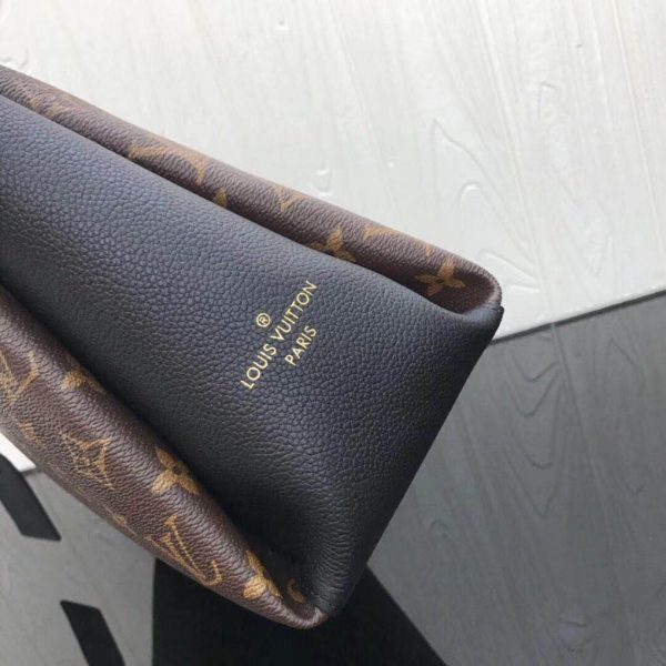 LOV2 Bags - Luxurious Bags  1073