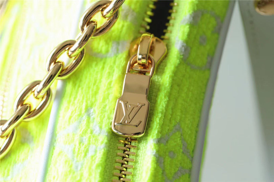 LV Loop Monogram Yellow For Women, WomenÃ¢â‚¬â„¢s Handbags, Shoulder Bags And Crossbody Bags 9.1in/23cm LV M81484