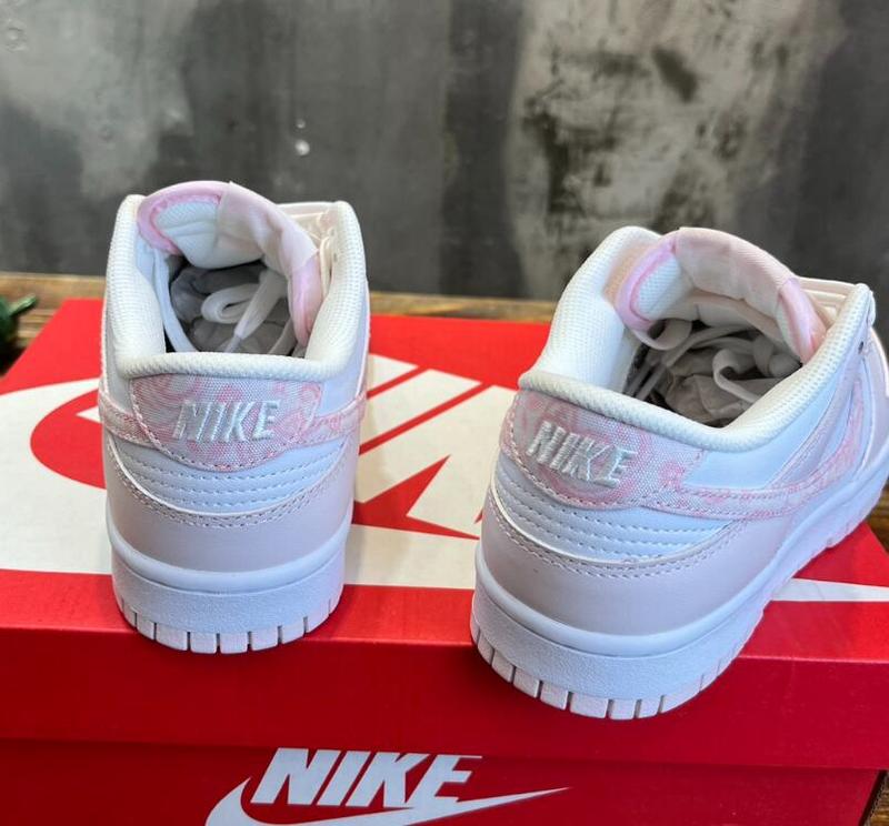 SAMC - NKE Shoes - 550