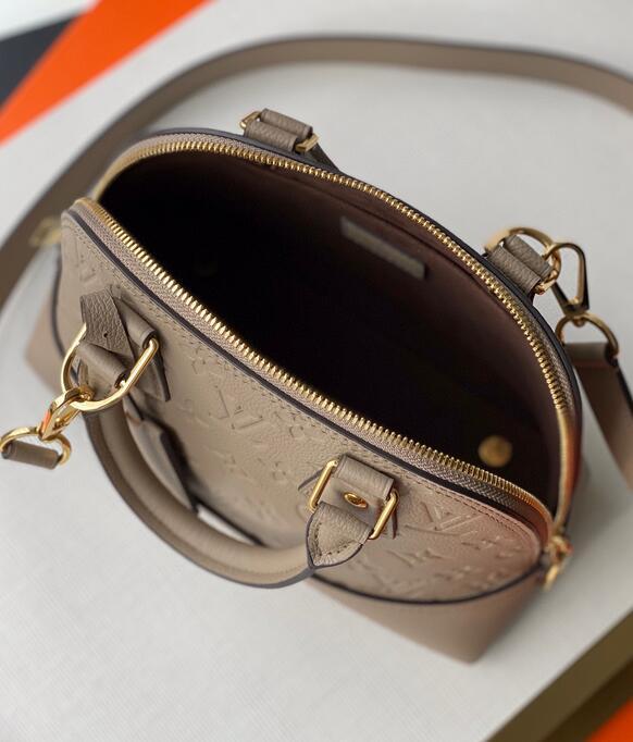 SAMC - LOV Bags - 2992