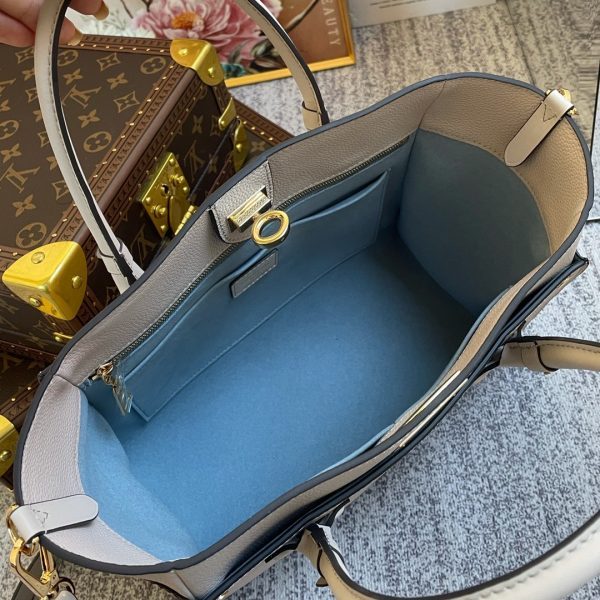LOV2 Bags - Luxurious Bags  1038