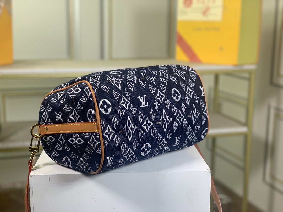 EN - New Arrival Bags LUV 110