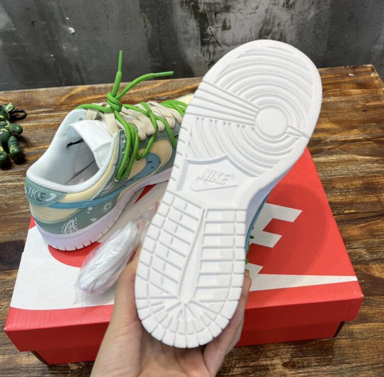 SAMC - NKE Shoes - 932