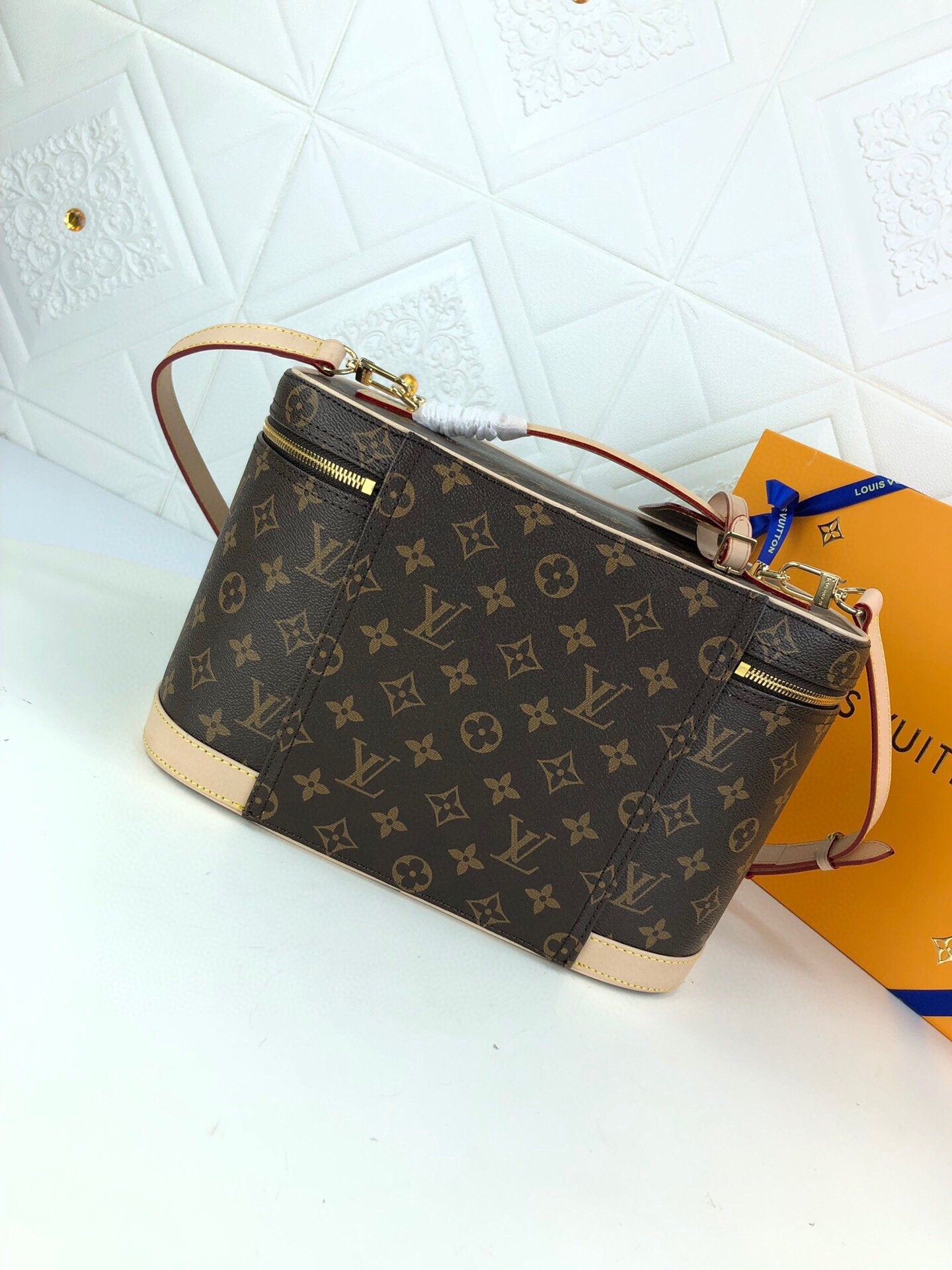 EN - New Arrival Bags LUV 024