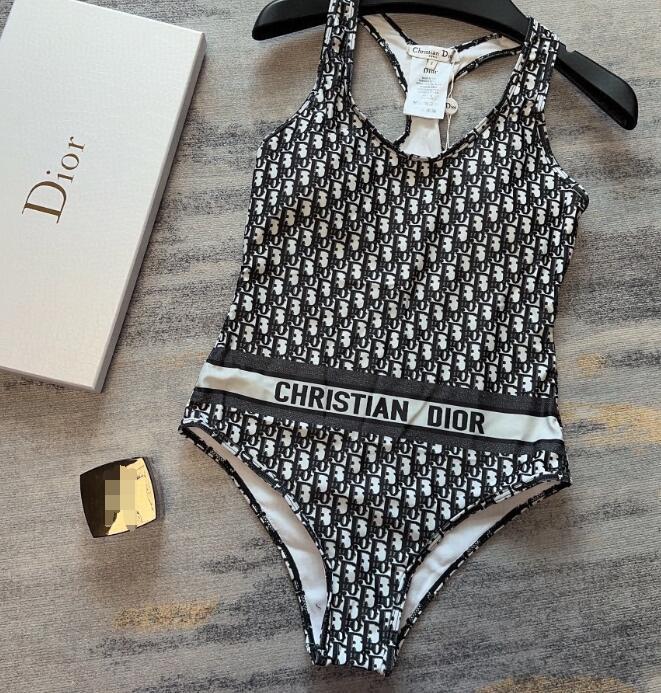 SAMC - Mix Swimsuits - 006