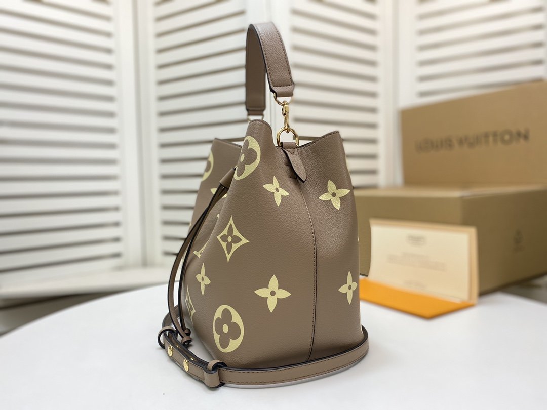 EN - New Arrival Bags LUV 103