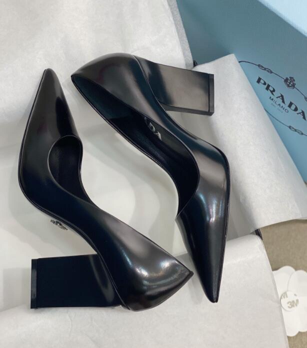 GlamyWomen Shoes - 569