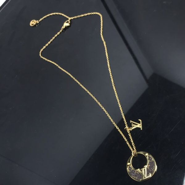 LV Necklaces 083