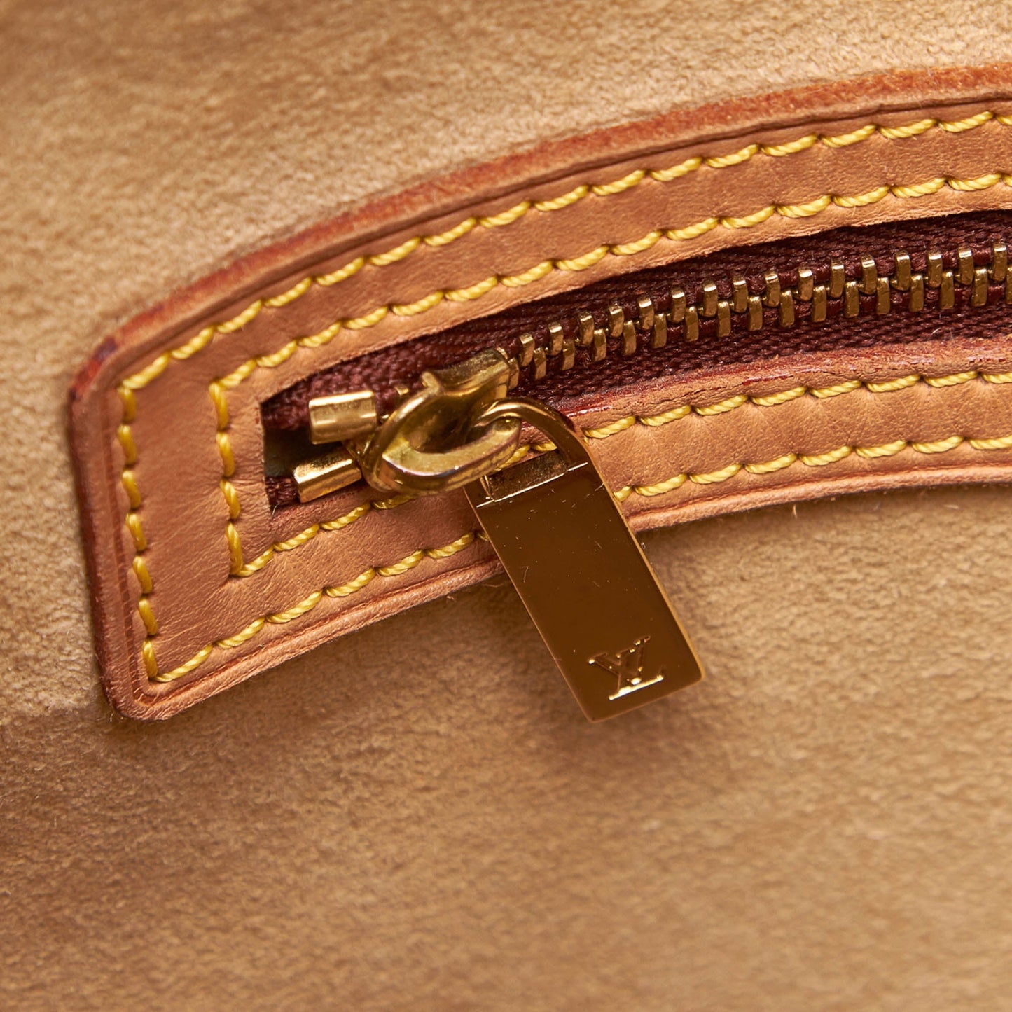 Louis Vuitto Looping GM Monogram Canvas Shoulder Bag