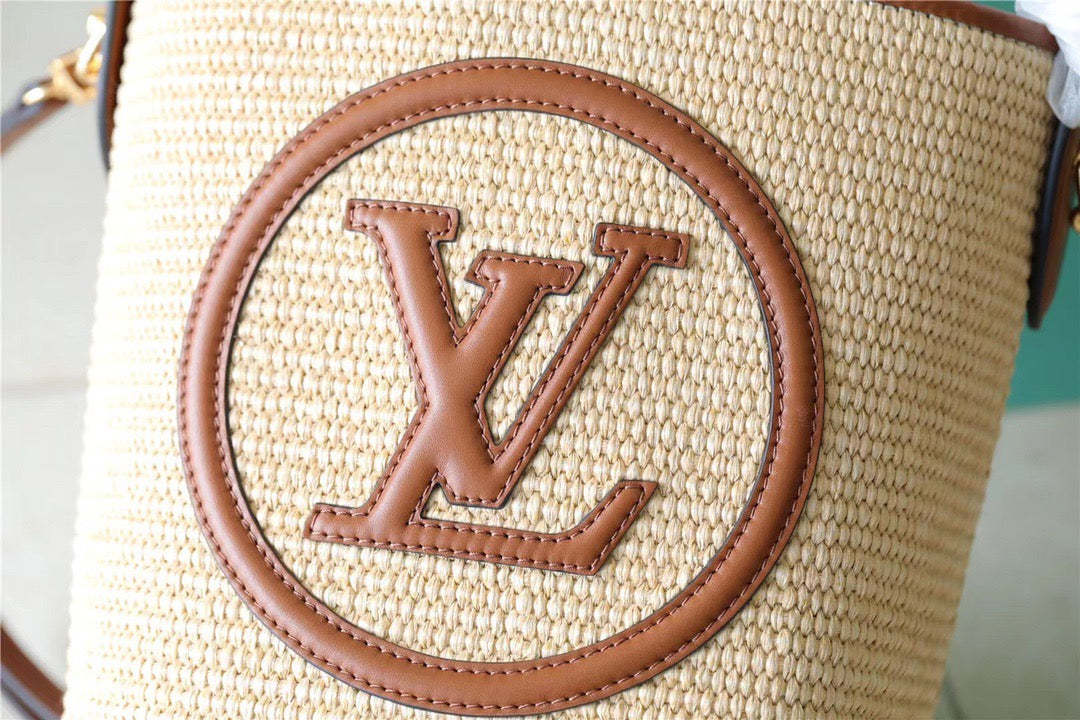LV Petit Bucket Raffia Caramel Brown For Women, WomenÃ¢â‚¬â„¢s Bags, Shoulder And Crossbody Bags 9.4in/24cm LV M59961