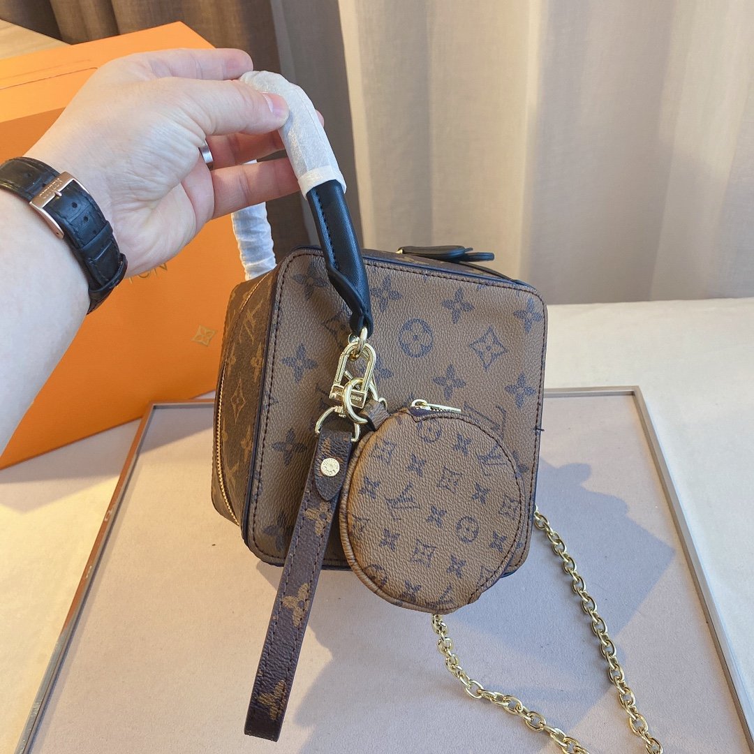 EN - New Arrival Bags LUV 088