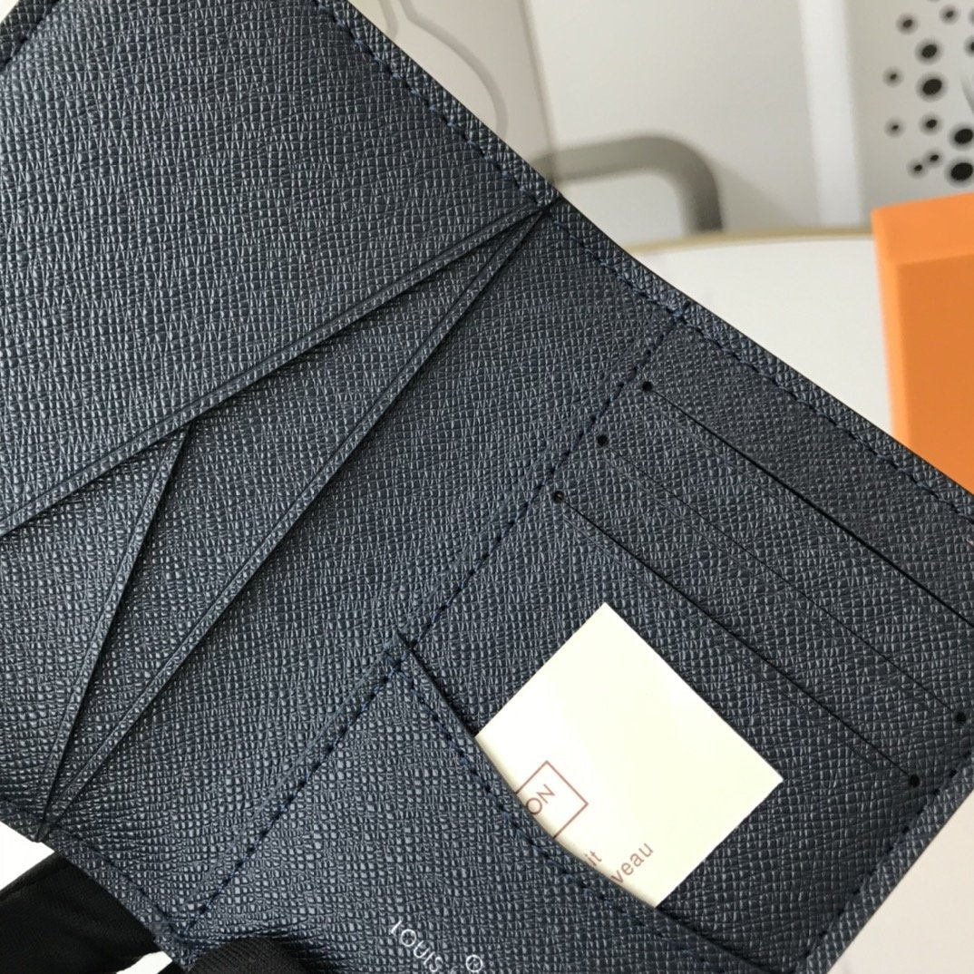 EN - New Arrival Wallet LUV 014