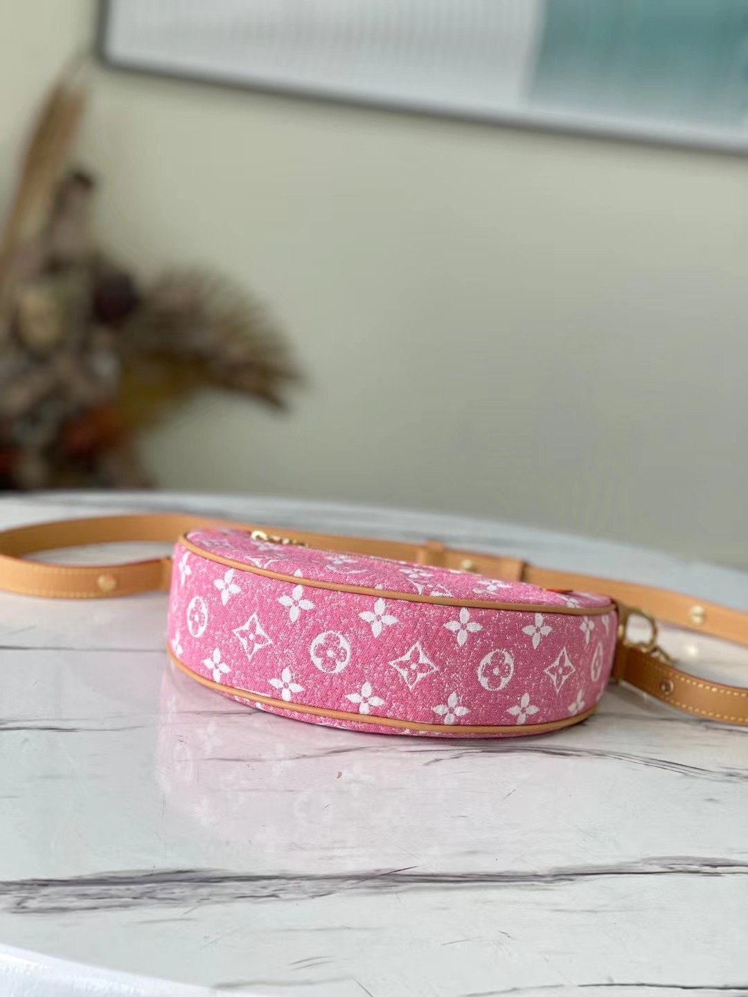 LV Loop SinGLAMI 1854 Jacquard Pink By Nicolas GhesquiÃƒÂ¨re For Cruise Show, WoHandbags 9.1in/23cm LV M81166