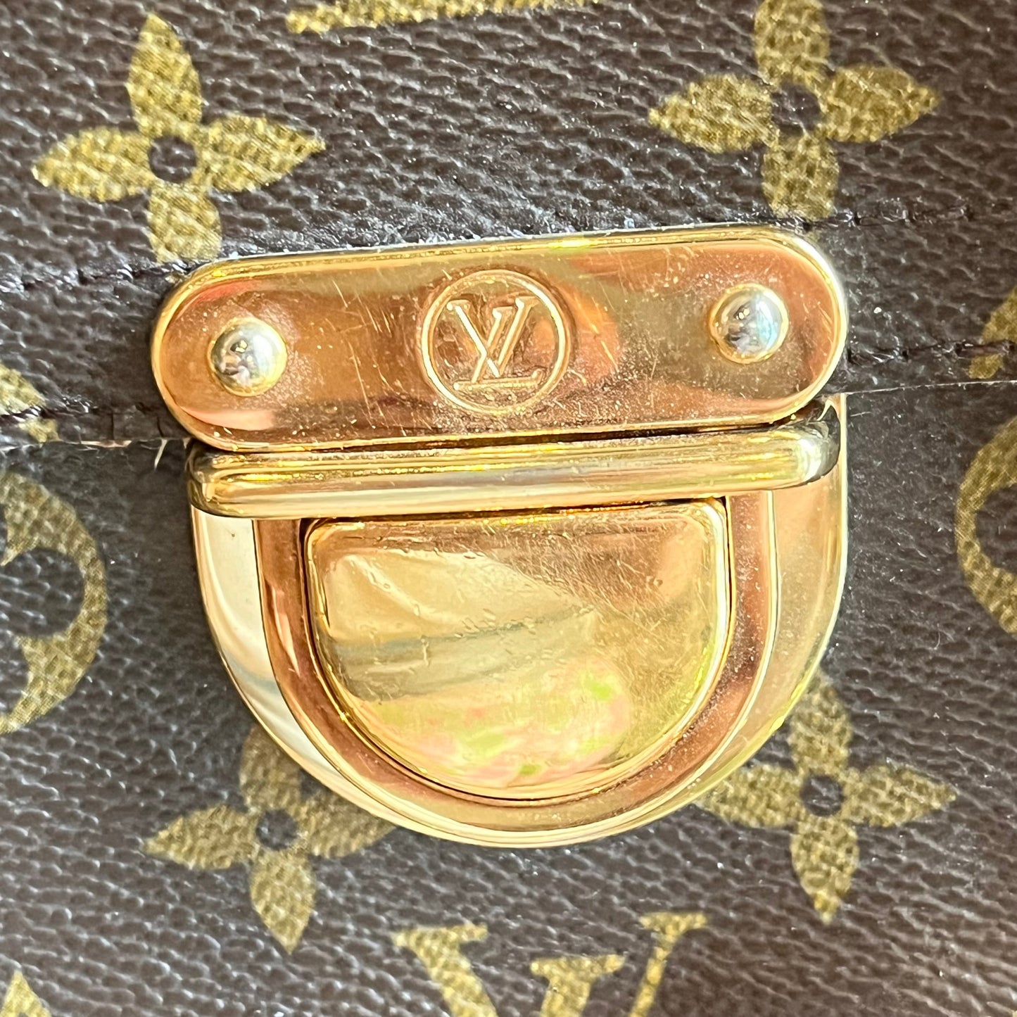 LOUIS VUITTON Monogram Canvas Manhattan GM Bag