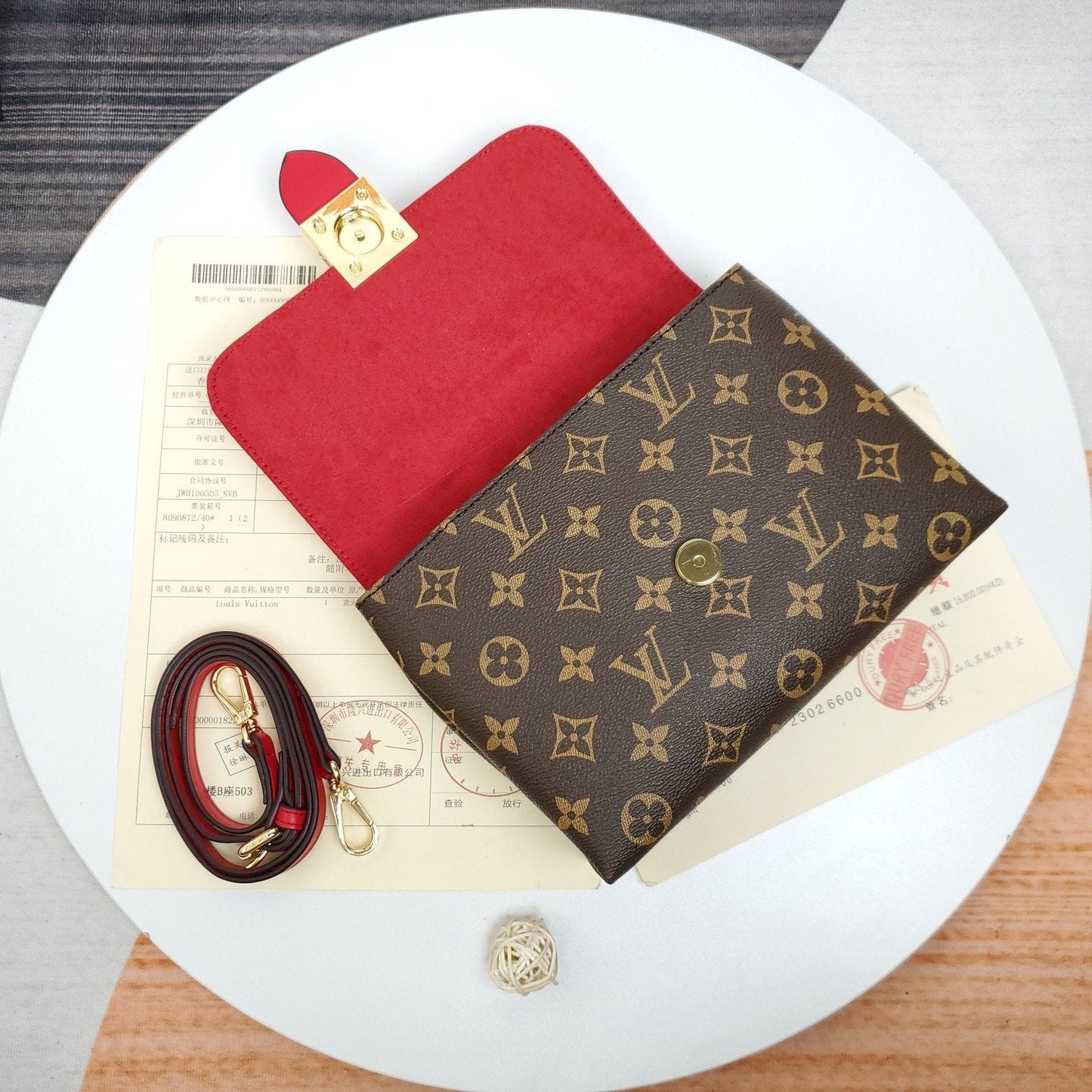 EN - New Arrival Bags LUV 215