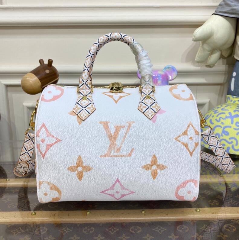 SAMC - LOV Bags - 1024