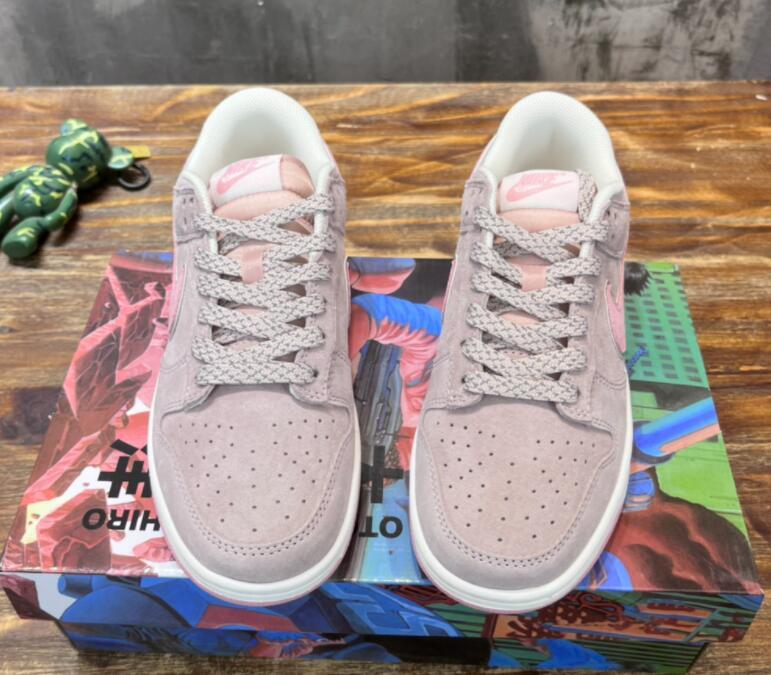 SAMC - NKE Shoes - 658