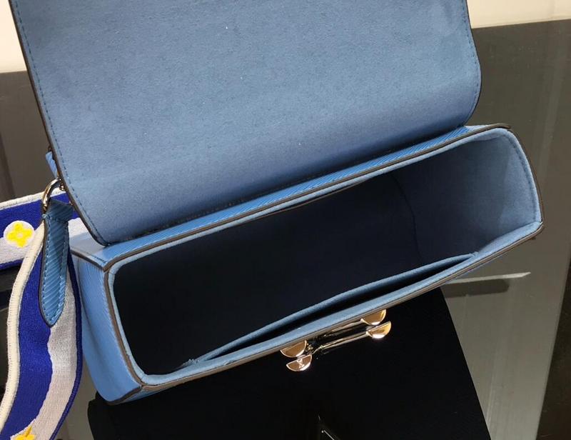 SAMC - LOV Bags - 2456