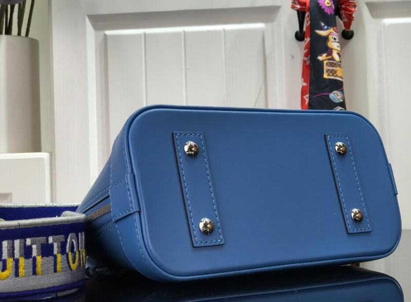 SAMC - LOV Bags - 2434