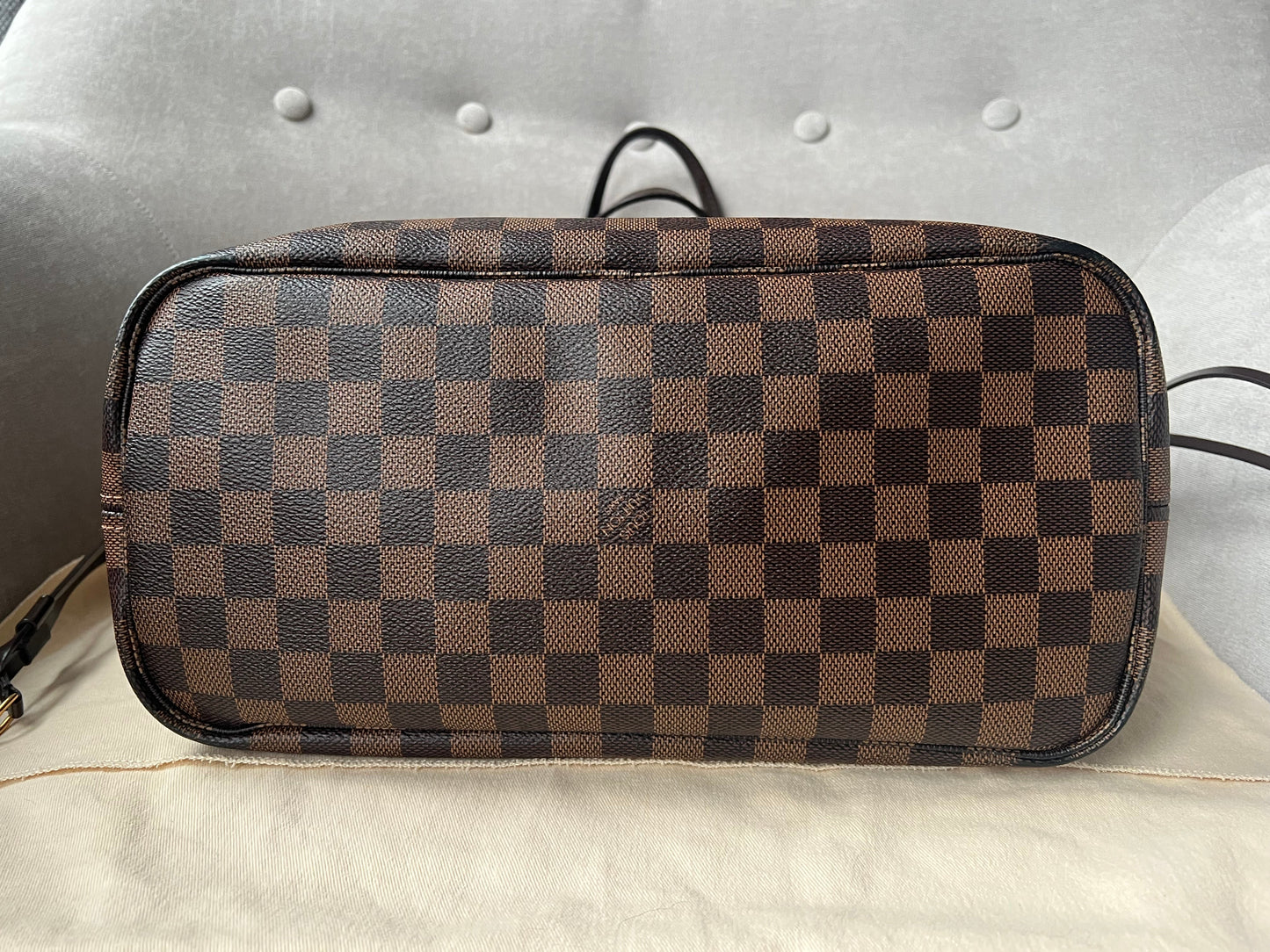 Louis Vuitton Neverfull MM Damier Ebene Cherry Interior (RRP £1,410)