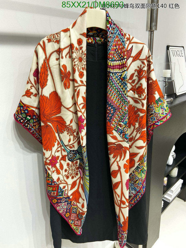 SAMC - HMS Scarves - 029