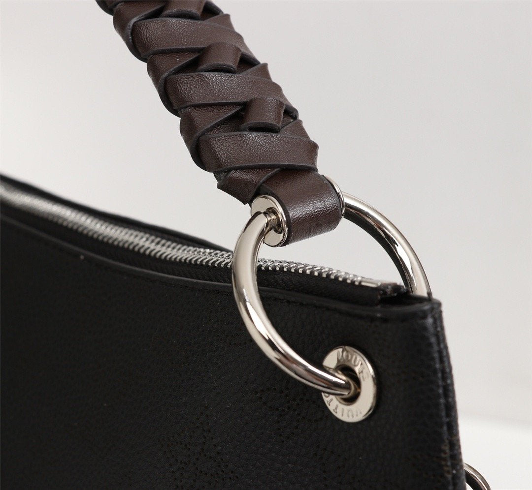 EN - New Arrival Bags LUV 225