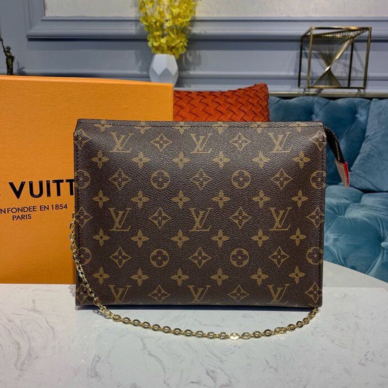 LV Toiletry Pouch On Chain Monogram Canvas For Women, WomenÃ¢â‚¬â„¢s Wallet 9.8in/25cm LV M81412