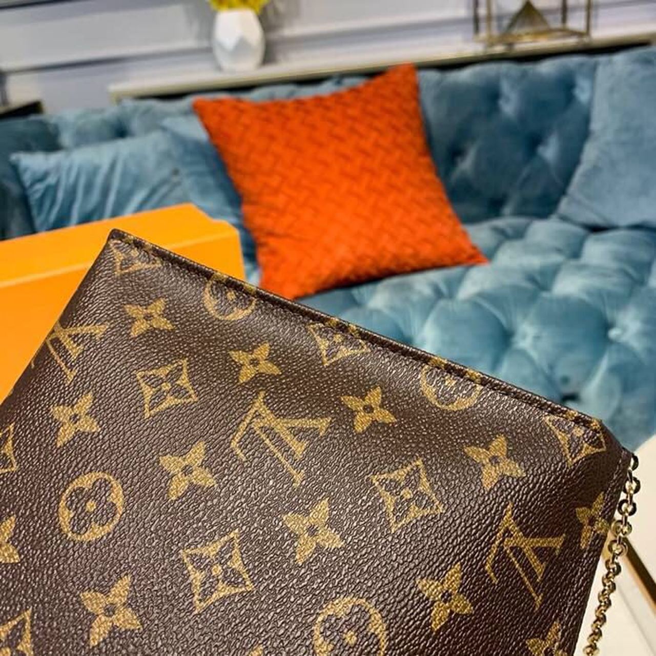 LV Toiletry Pouch On Chain Monogram Canvas For Women, WomenÃ¢â‚¬â„¢s Wallet 9.8in/25cm LV M81412