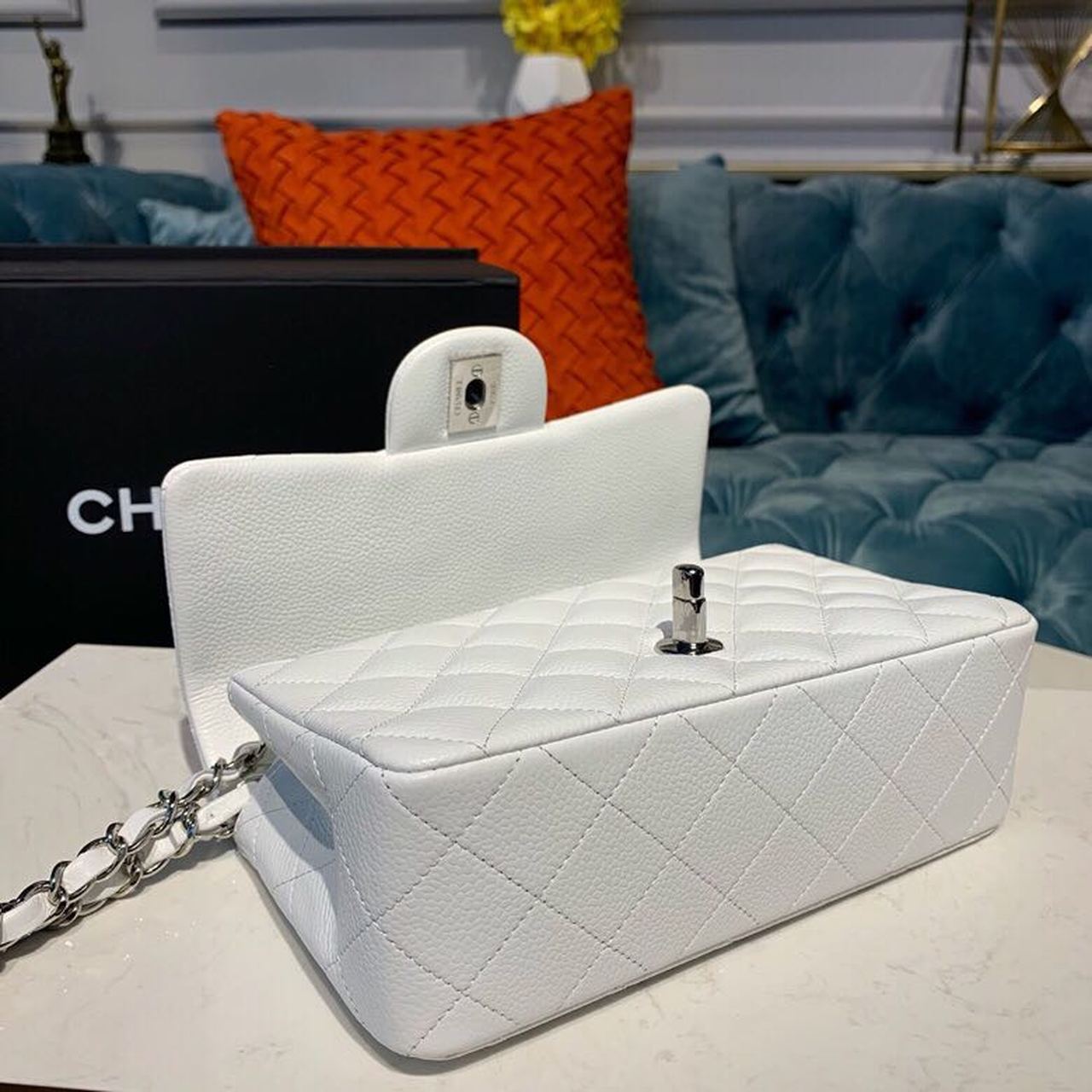 CHLSmall Classic Handbag Silver Hardware White For Women Bags, Shoulder And Crossbody Bags 7.8in/20cm A01113