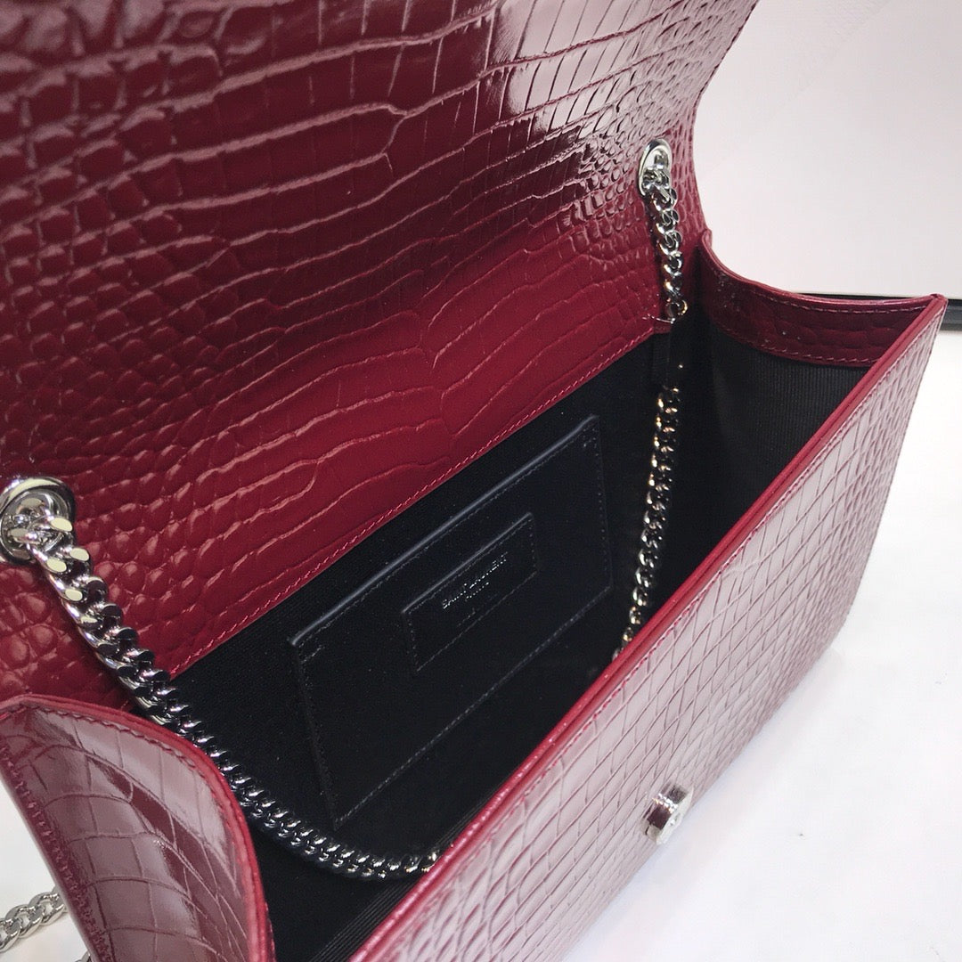 GLAMI Kate MeGLAMIum Chain Bag With Tassel In Shiny-Embossed Burgundy For Women 9.4in/24cmÃ‚Â 