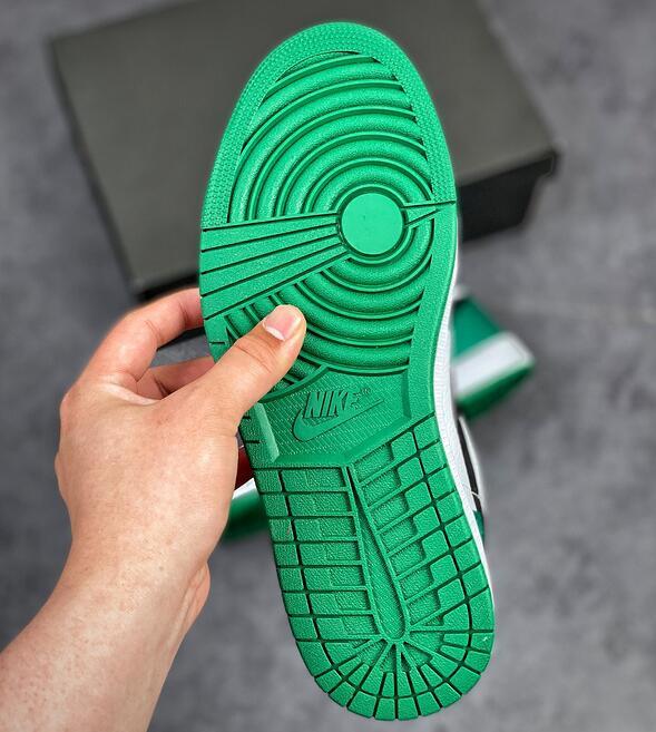 SAMC - NKE Shoes - 1448