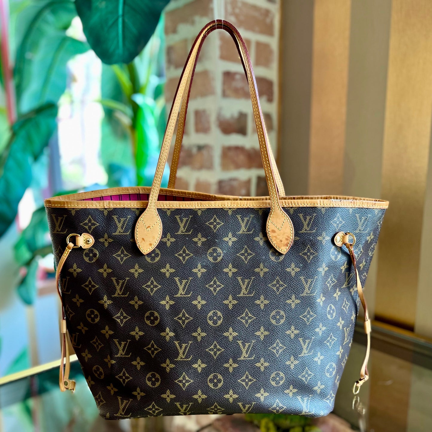 LOUIS VUITTON Neverfull MM Monogram Tote