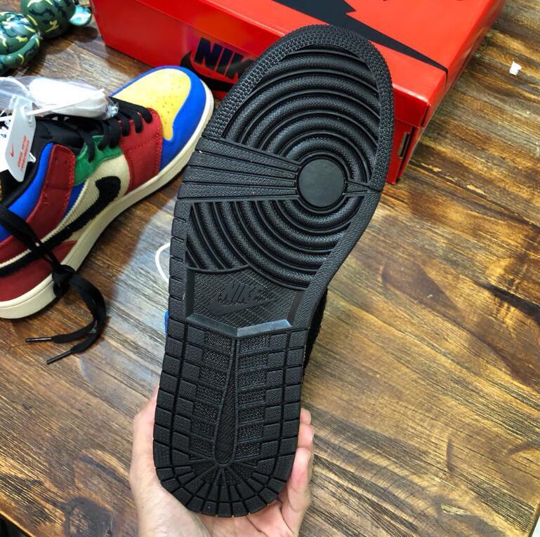 SAMC - NKE Shoes - 1895