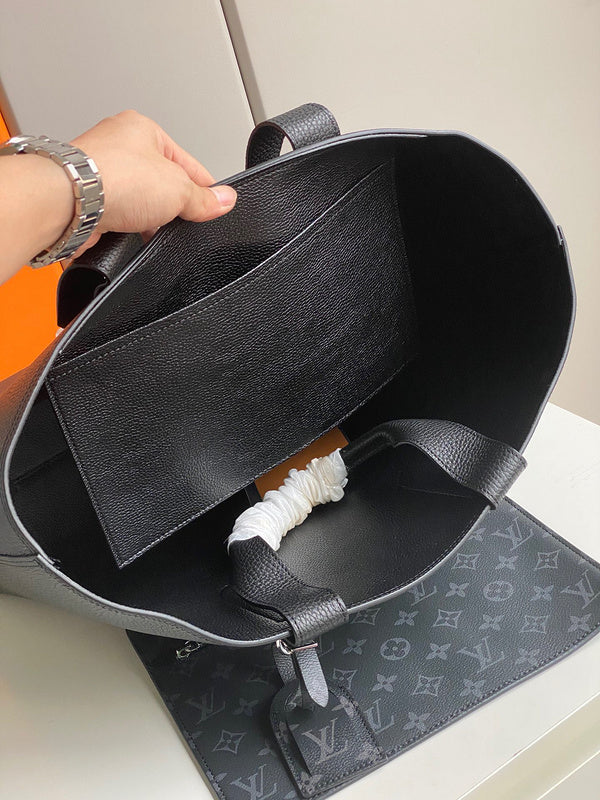 LOV2 Bags - Luxurious Bags  1436