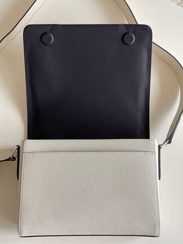 LOV2 Bags - Luxurious Bags  1248