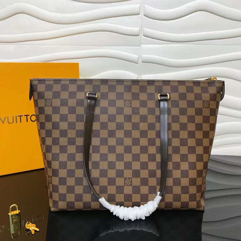 LOV2 Bags - Luxurious Bags  1135