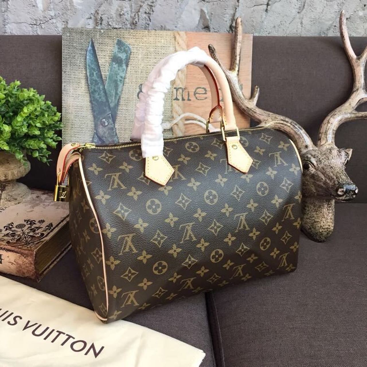 LV Speedy 30 Monogram Canvas For Women, WomenÃ¢â‚¬â„¢s Handbags 11.8in/30cm LV M41108