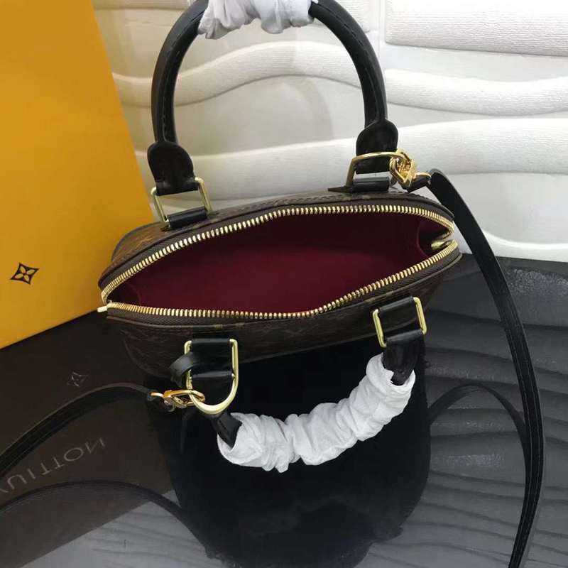 LOV2 Bags - Luxurious Bags  1122