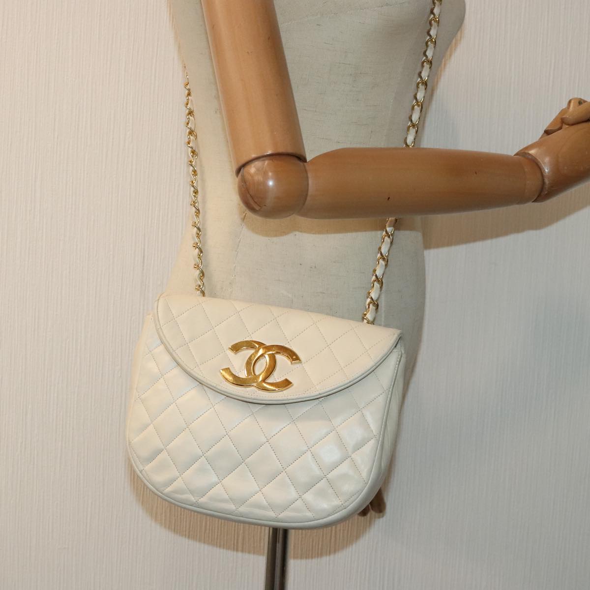 CHANEL Matelasse Big COCO Mark Chain Bag Lamb Skin White Gold CC 93377